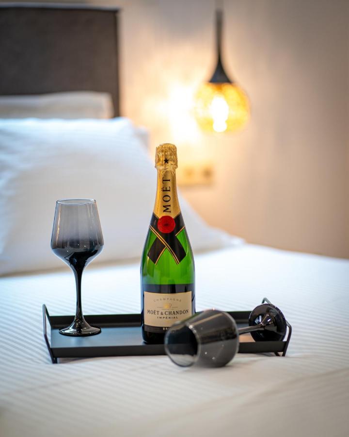 Luxury Suite In Downtown Heraklion  Ngoại thất bức ảnh