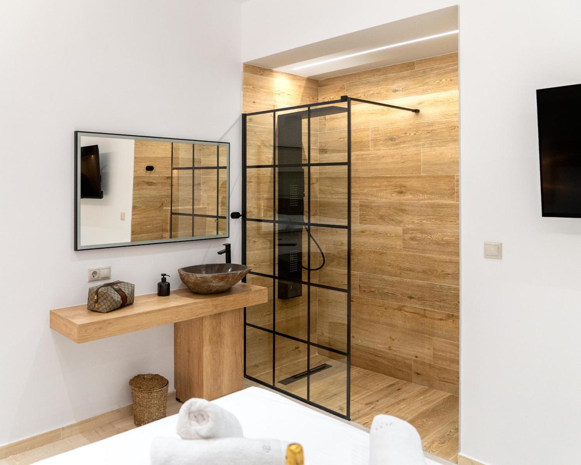 Luxury Suite In Downtown Heraklion  Ngoại thất bức ảnh